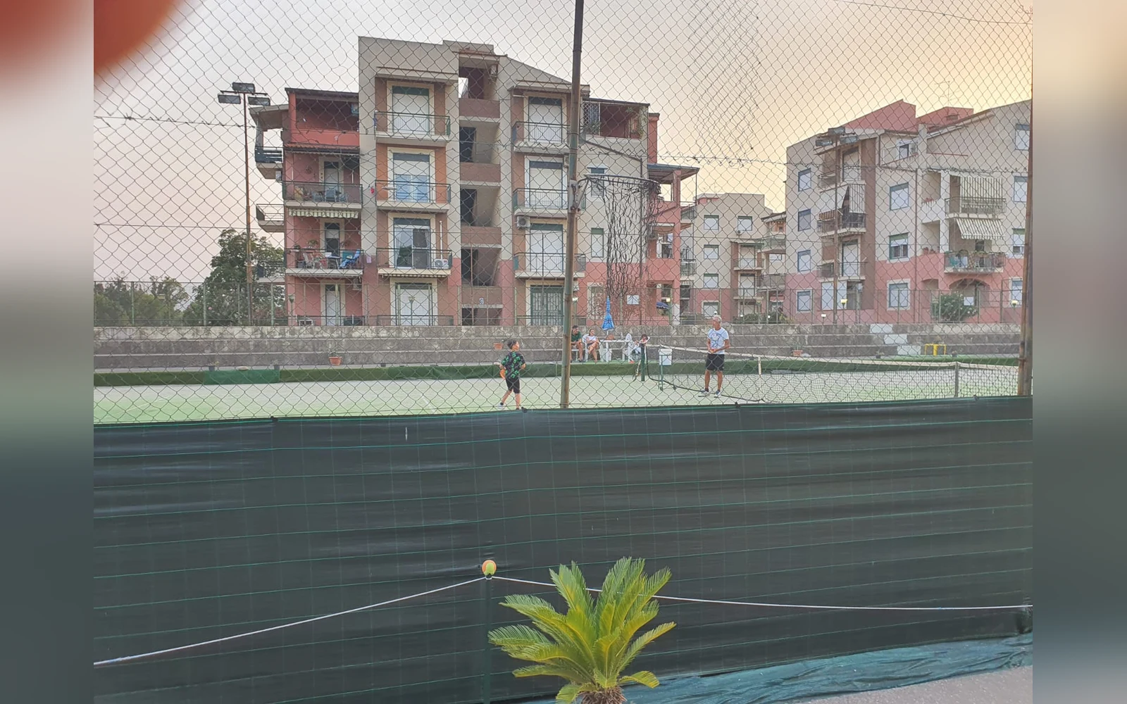 Campo da tennis condominiale — Casa Di Mila, Giardini naxos (Messina) (Sicilia) (foto 21)